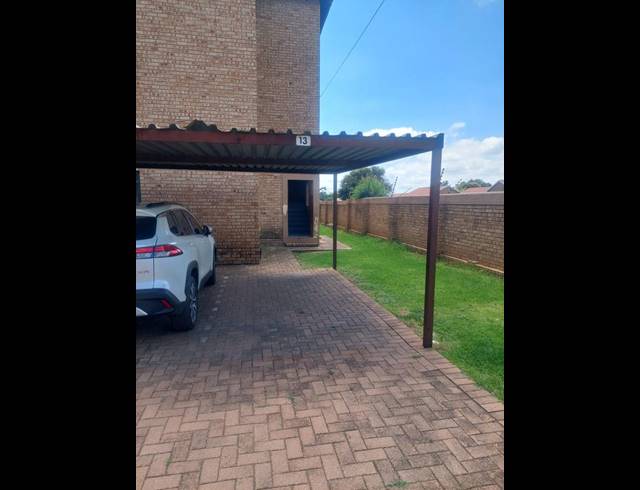 2 BEDROOM APARTMENT FOR SALE IN GREENHILLS EXT 3